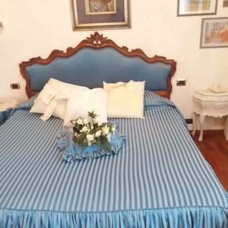 Raffinato Attico Vicino Al Mare Con Solarium Lido Di Camaiore Buitenkant foto