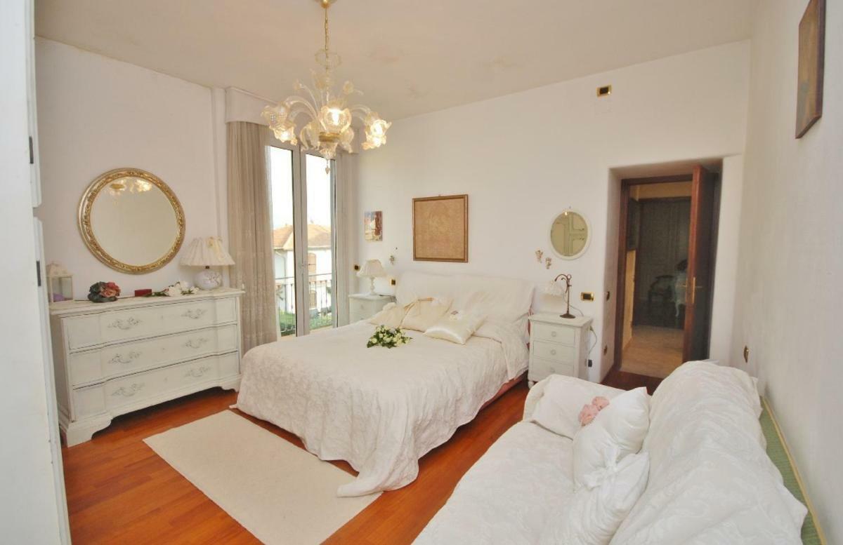 Raffinato Attico Vicino Al Mare Con Solarium Lido Di Camaiore Buitenkant foto