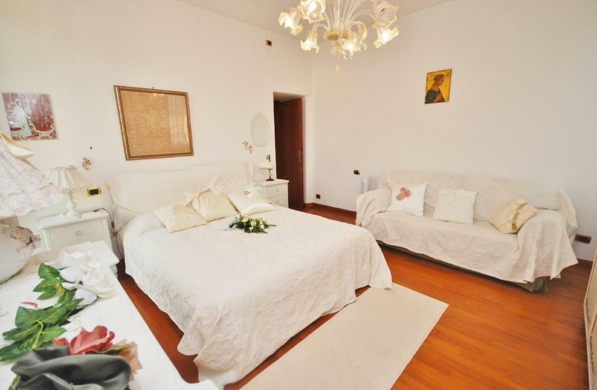 Raffinato Attico Vicino Al Mare Con Solarium Lido Di Camaiore Buitenkant foto