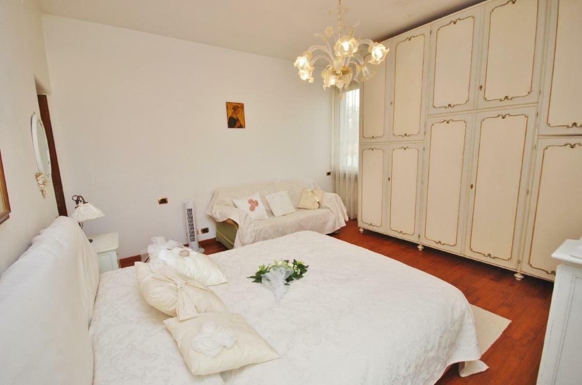 Raffinato Attico Vicino Al Mare Con Solarium Lido Di Camaiore Buitenkant foto
