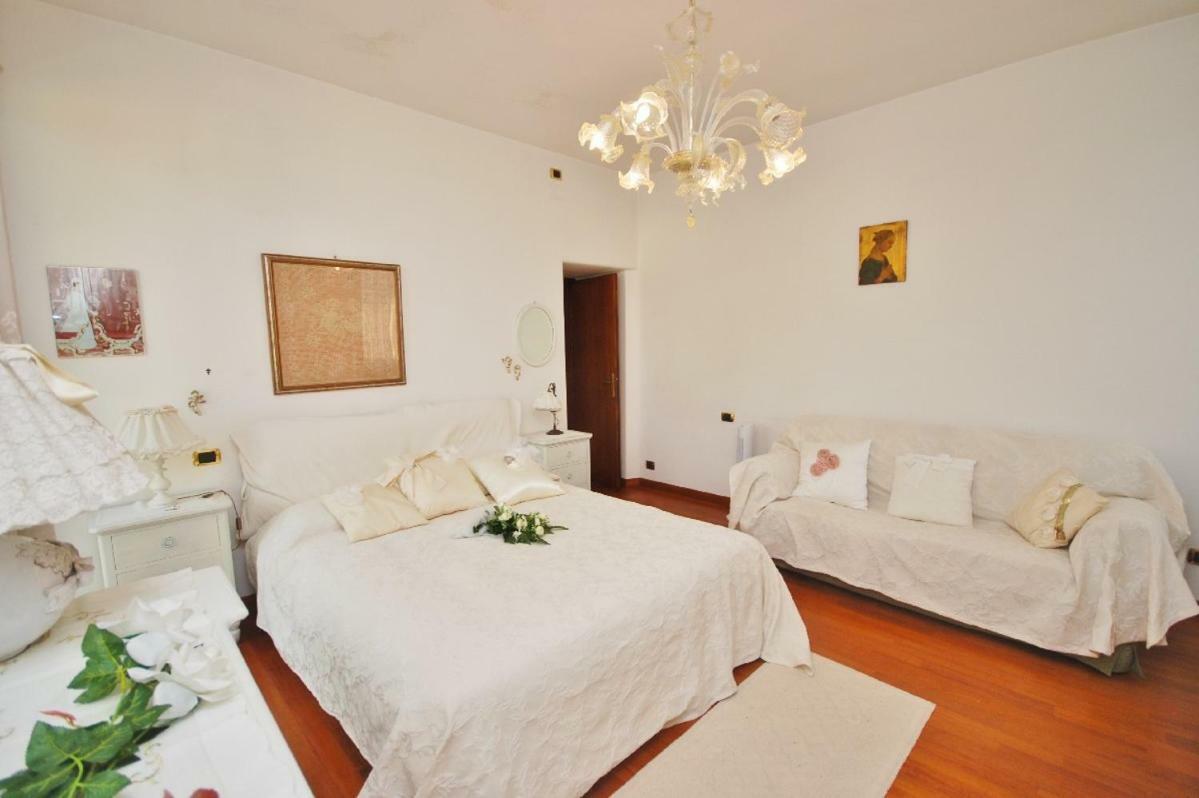 Raffinato Attico Vicino Al Mare Con Solarium Lido Di Camaiore Buitenkant foto