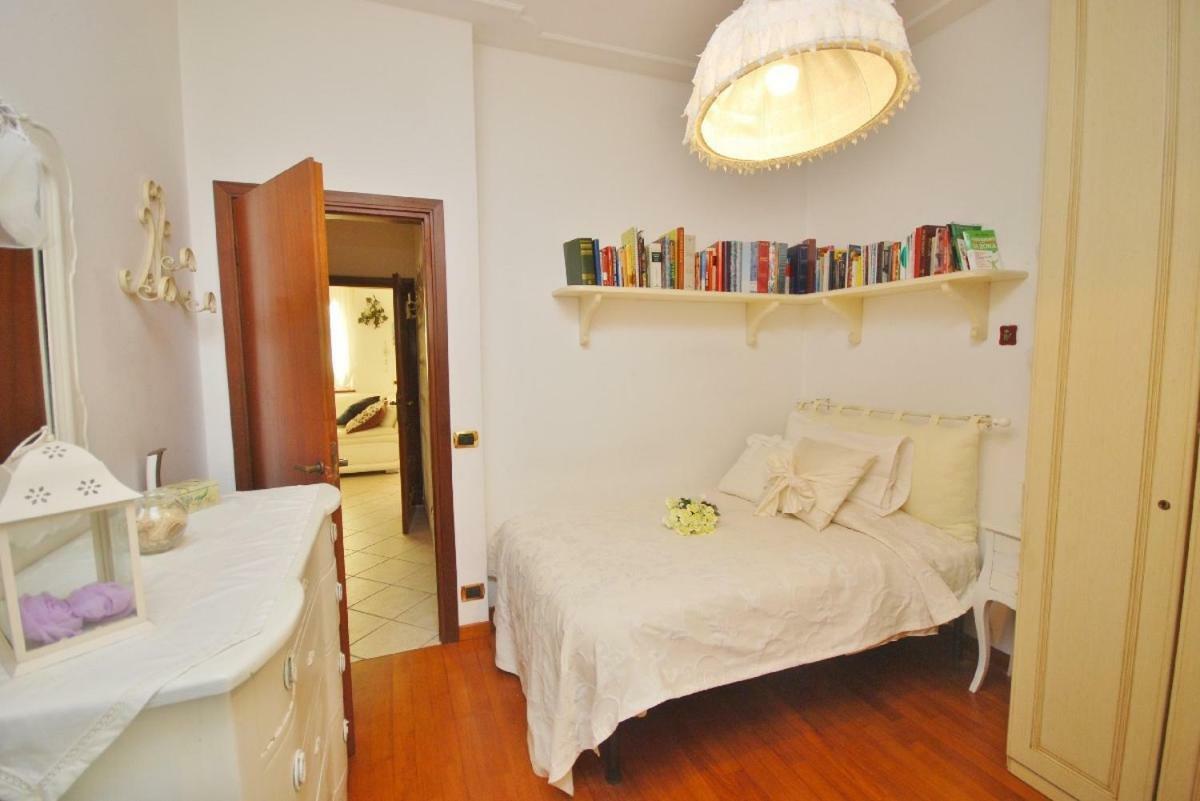 Raffinato Attico Vicino Al Mare Con Solarium Lido Di Camaiore Buitenkant foto